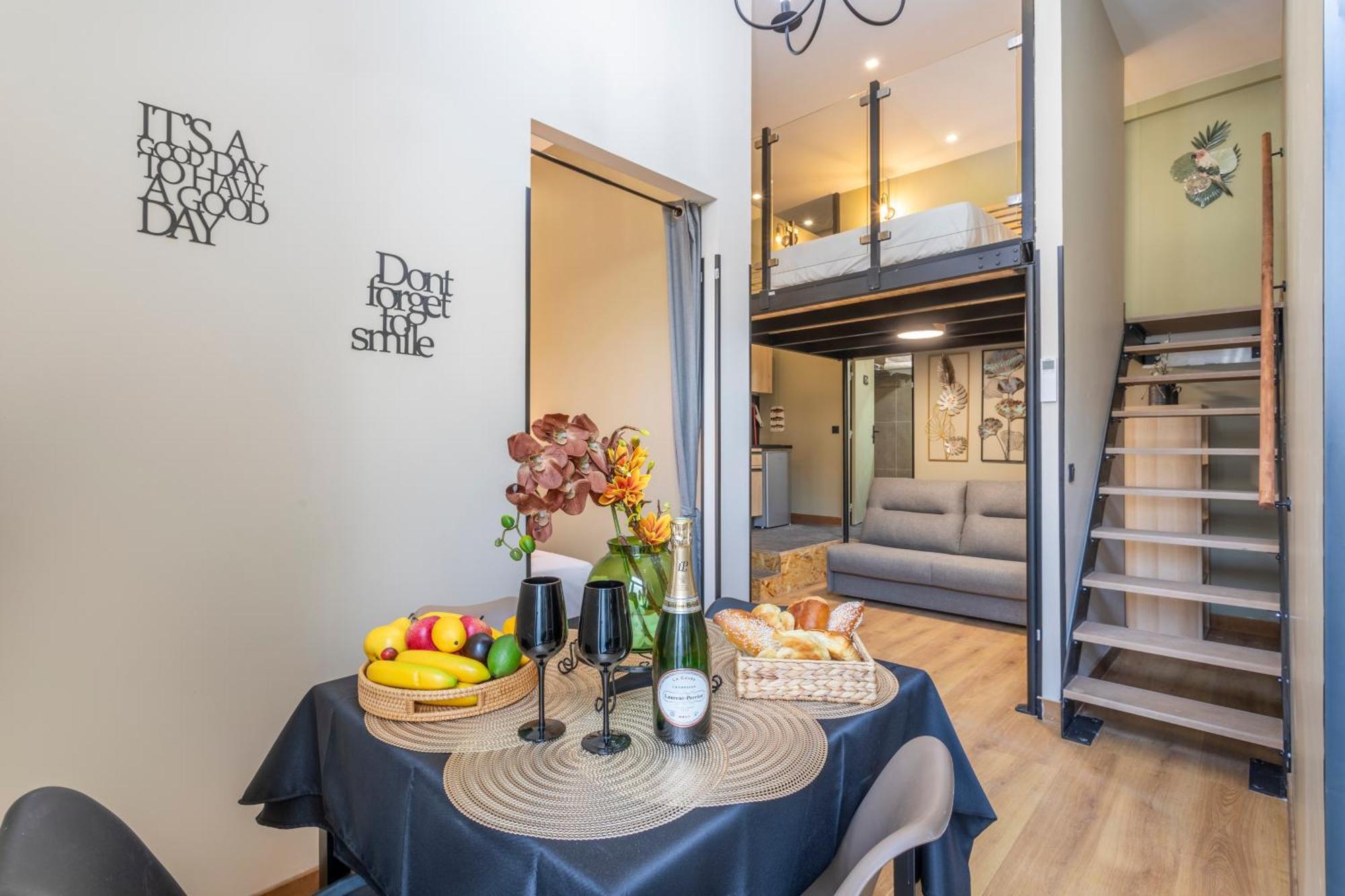 Апартаменти Adira Marseille Montgrand 2 Etoiles Екстер'єр фото